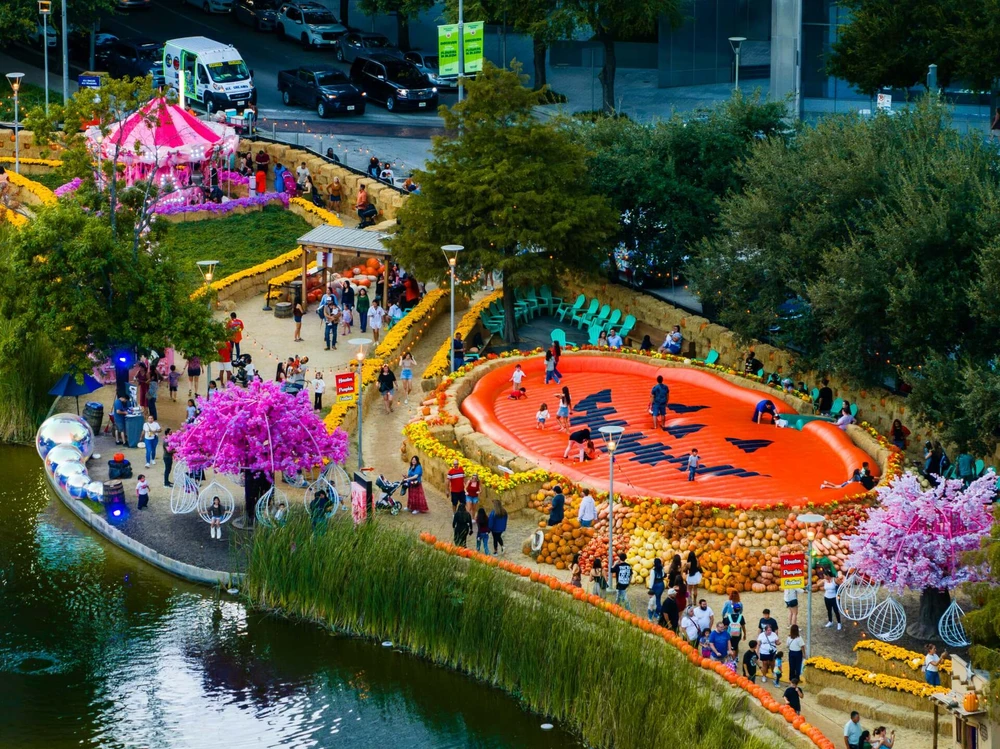Archival venue photograph published by Discovery Green; not a photograph of the upcoming Diwali event.